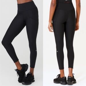 ALO Yoga Ribbed black Airlift Enchanted Leggings 7/8 Pockets Black NWOT MEDIUM